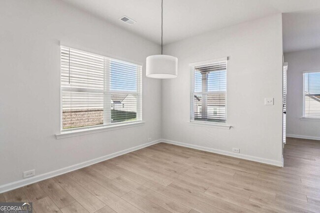 Building Photo - 708 Shetland Trl