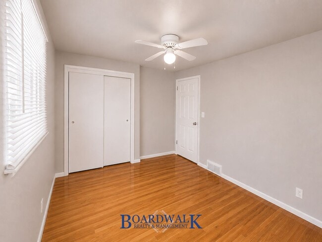Building Photo - 1016 E 3825 S