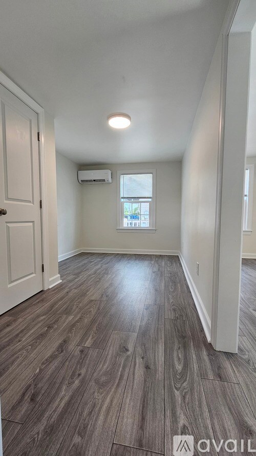 Building Photo - 115 John St