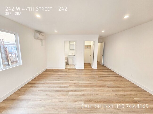 Building Photo - 242 W 47th St