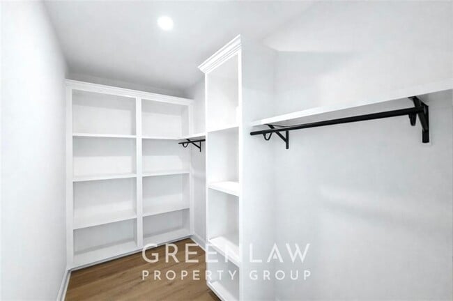 Building Photo - 830 Gaston St SW