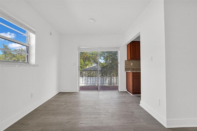 Building Photo - 8295 NE Miami Ct