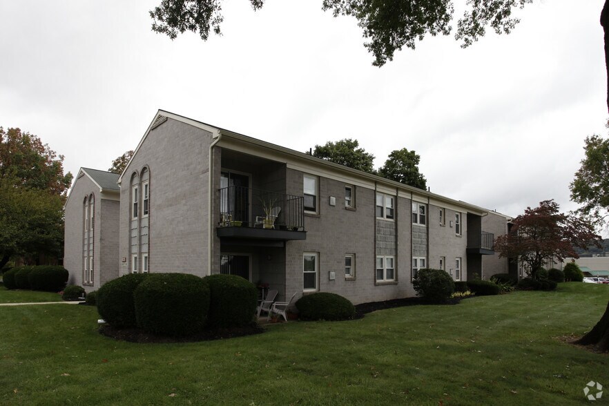 Cloister Gardens 845 Dawn Ave Ephrata PA 17522 Apartment Finder