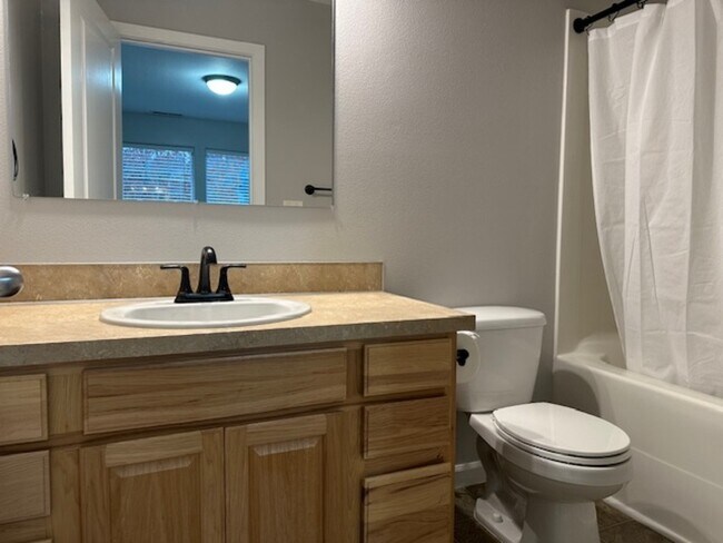 Building Photo - 223 Pioneer Dr