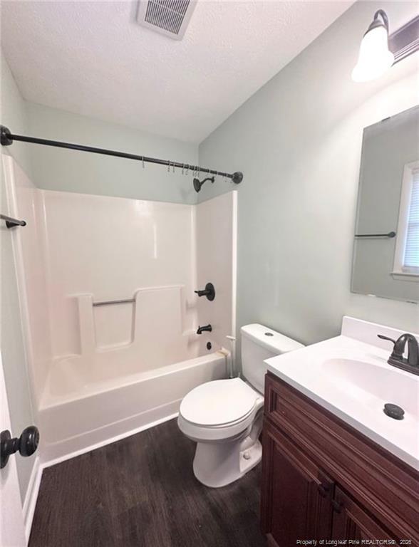 Building Photo - 1564 Rossmore Dr