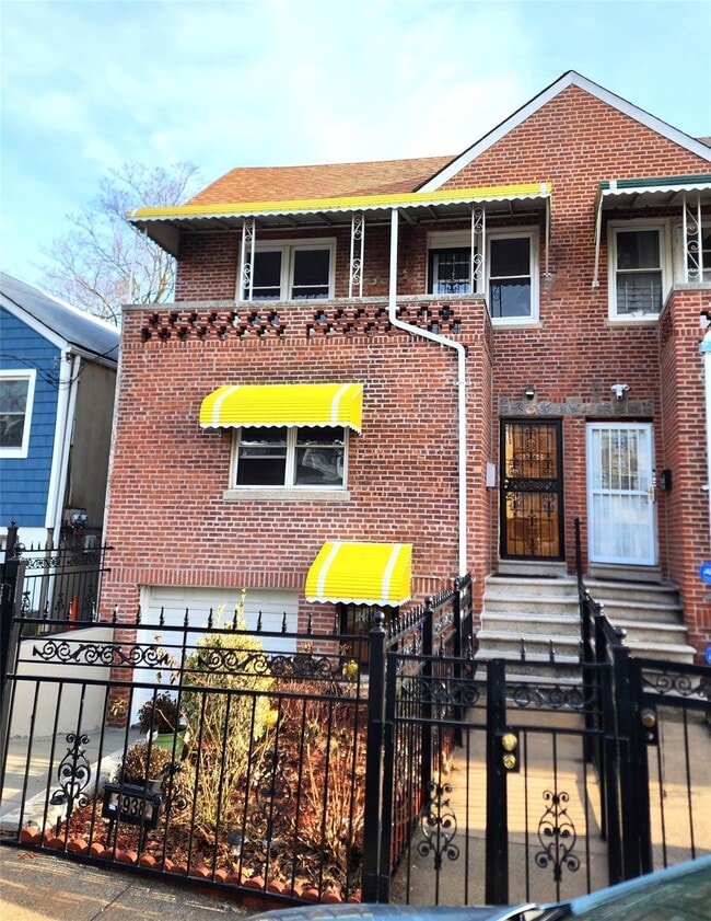 Primary Photo - 3938 Amundson Ave