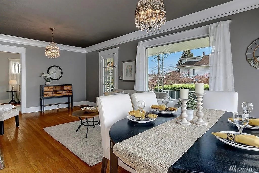 Building Photo - 902 N 77th St