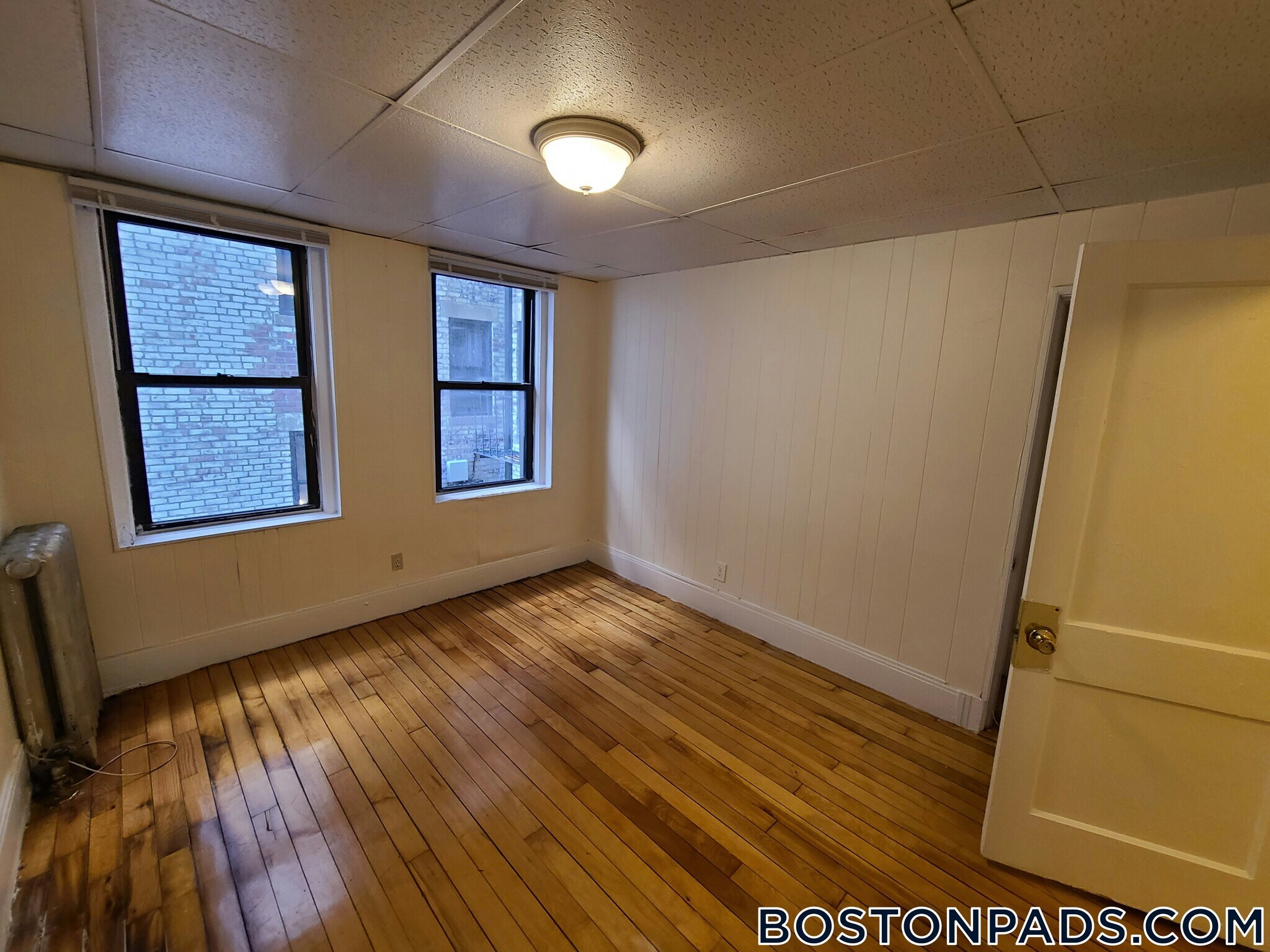 Building Photo - 437 Cambridge St