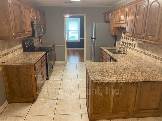 Building Photo - 3840 Charbon Ln
