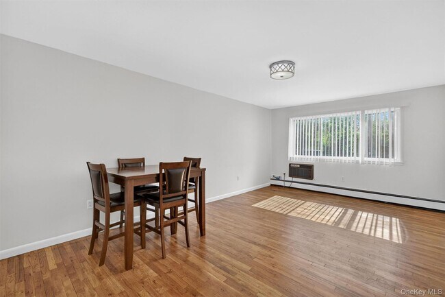 Building Photo - 810 Blooming Grove Turnpike