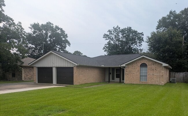 Primary Photo - 3157 Merriman. Port Neches, TX 77651
