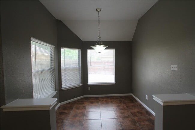Building Photo - 3438 Brookwood Dr