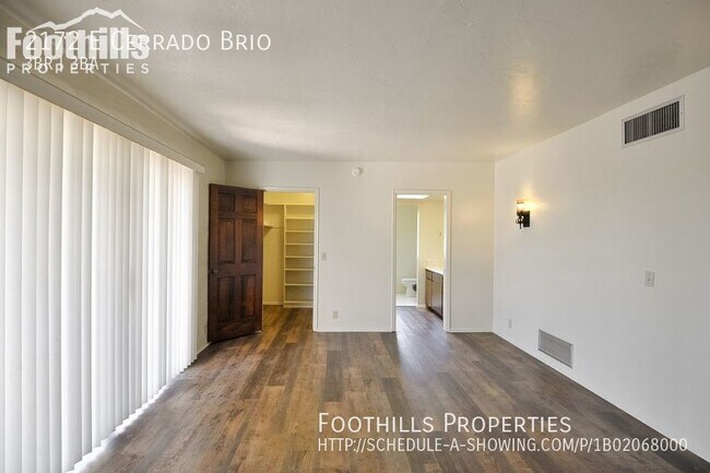 Building Photo - 2172 E Cerrado Brio