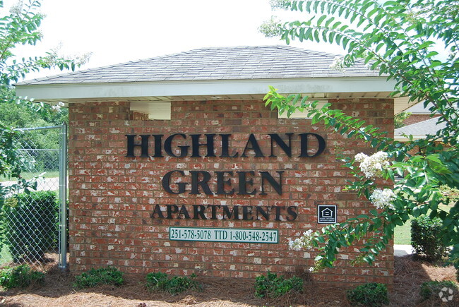 Building Photo - Highland Green