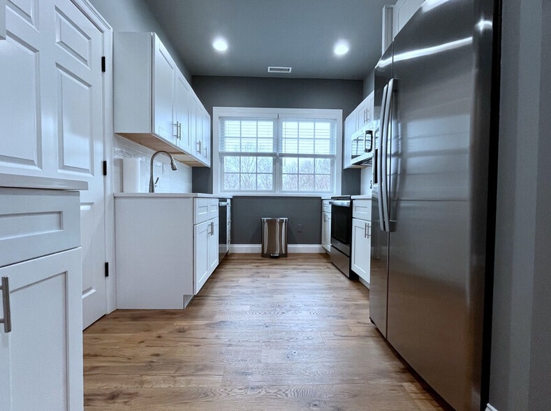 Guilford Gatehouse West 15 Woods Way Guilford CT 06437 Apartment