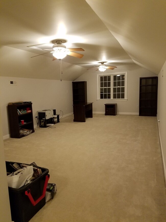 Building Photo - 4917 Sadler Glen Ct, Glen Allen, VA 23060