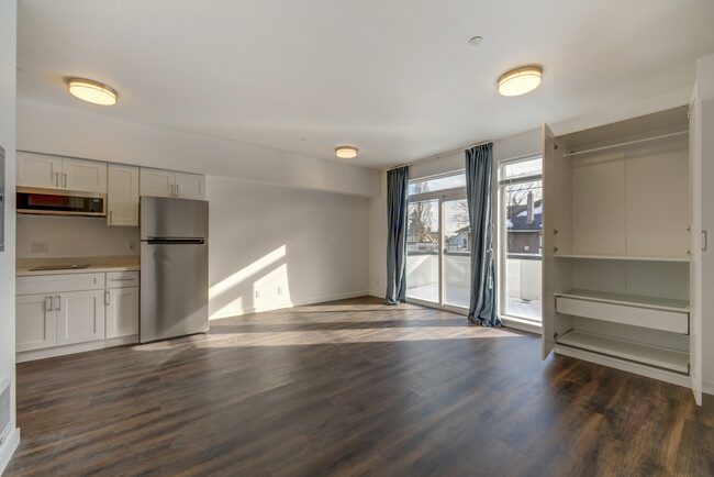 Building Photo - 2508 N 50th St
