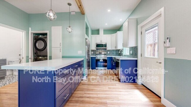 Building Photo - 2310 Wicket Ave