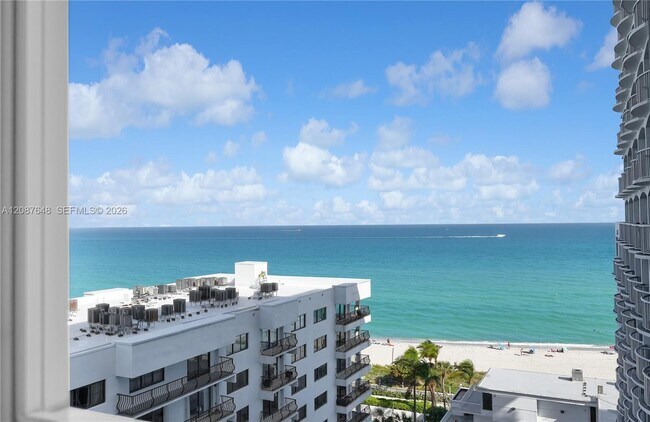Building Photo - 5401 Collins Ave
