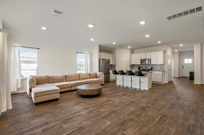 Building Photo - 19601 Abigail Fillmore Rd