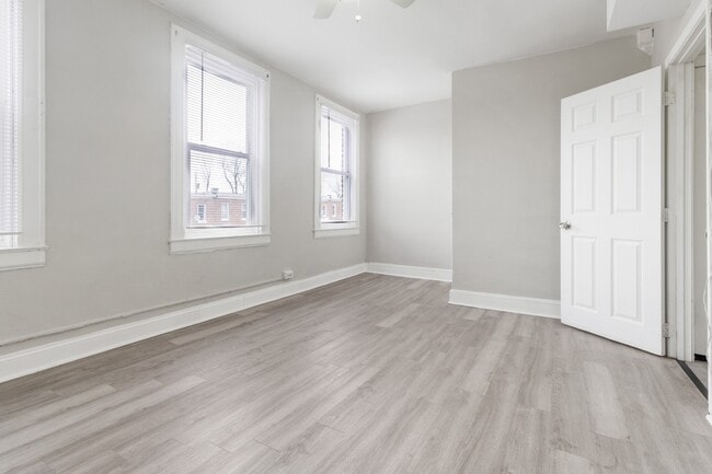 Building Photo - 3201 Elmley Ave
