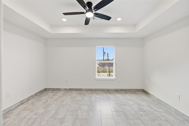 Building Photo - 6138 Brookfield Dr