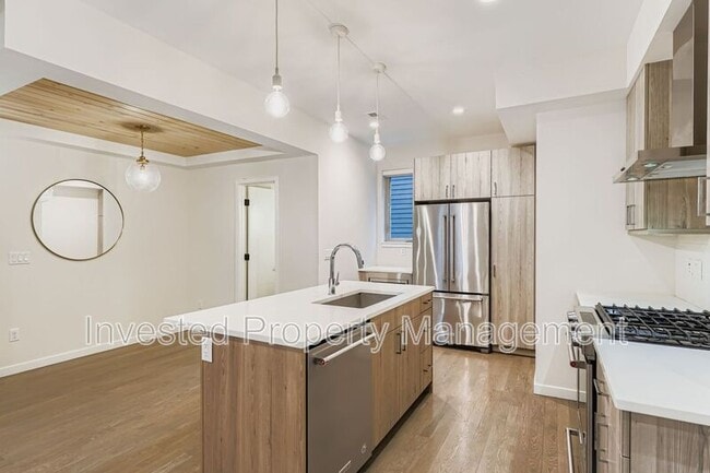 Building Photo - 2625 W 25th Ave