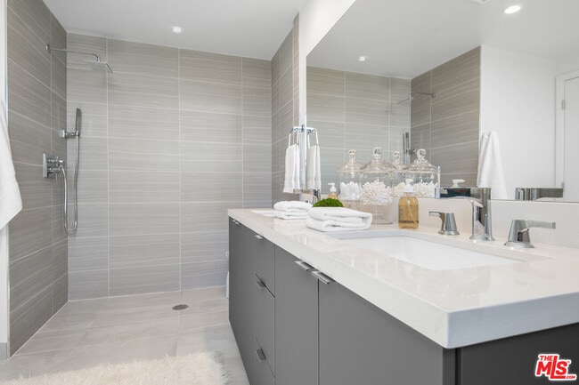 Building Photo - 1226 S Bedford St