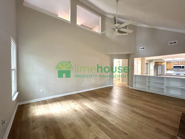 Building Photo - 2849 Crossings Dr