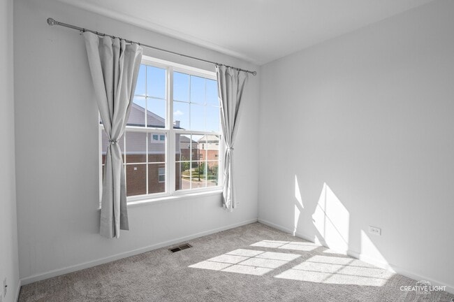 Building Photo - 2906 Reflection Dr