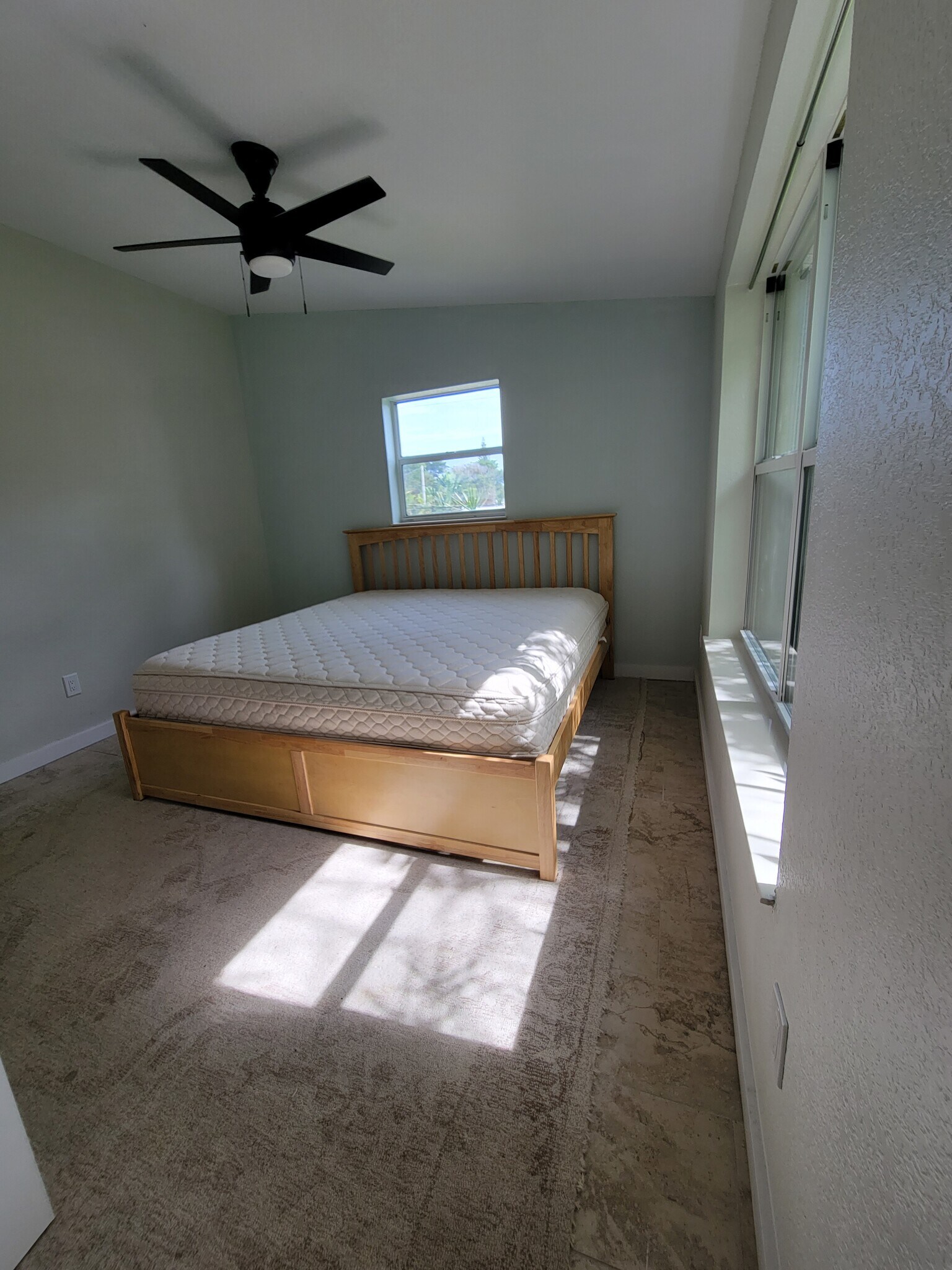 Master Bed-Bed not included - 504 Avenue E