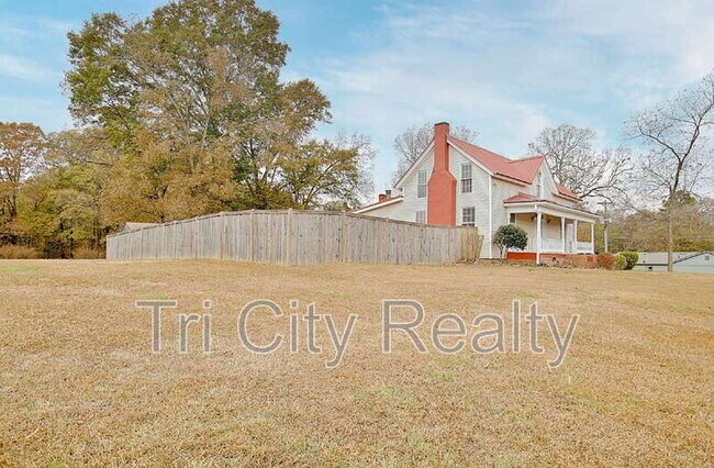 Building Photo - 115 Church Aly