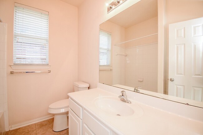 Building Photo - 10727 Gilford Crest Dr