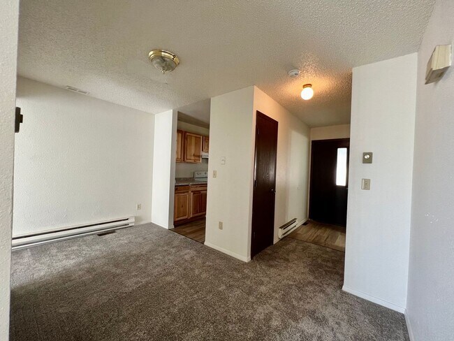 Building Photo - Townhome in Rifle