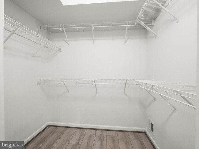 Building Photo - 43578 Marguerite Way