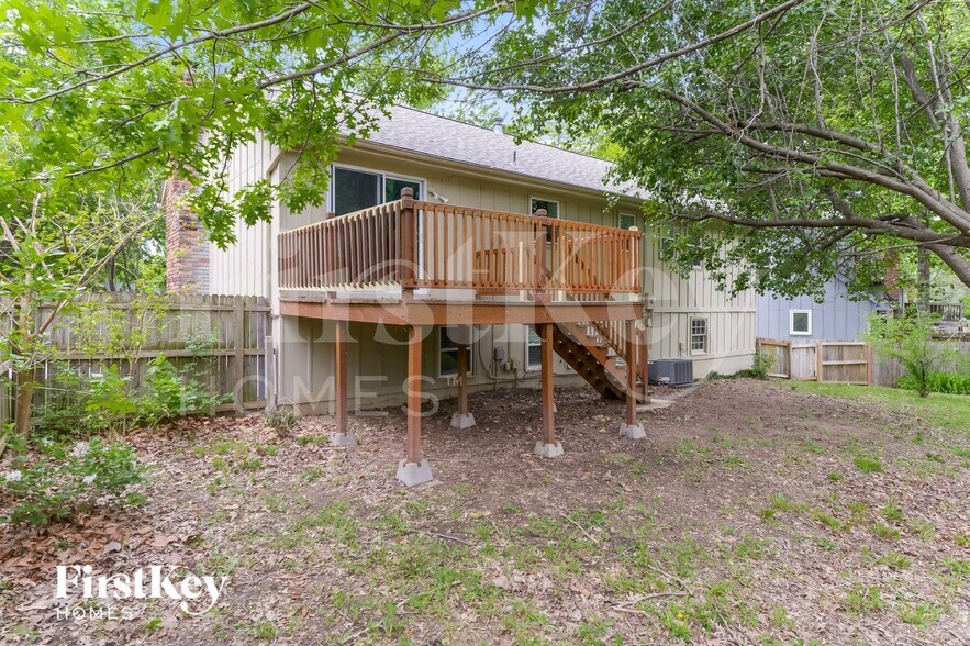 Building Photo - 13008 W 102nd Terrace