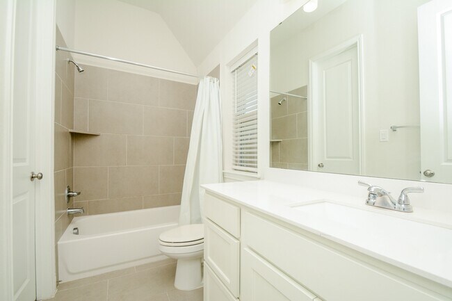 Building Photo - 28127 Knight Peak Dr