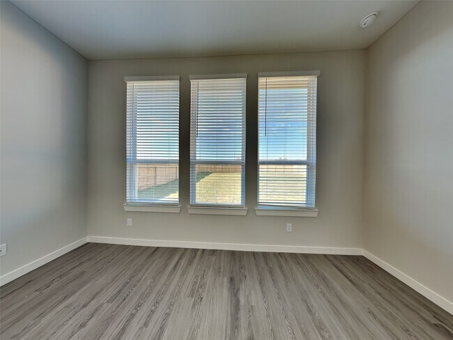 Building Photo - 2403 Cohorn Trl