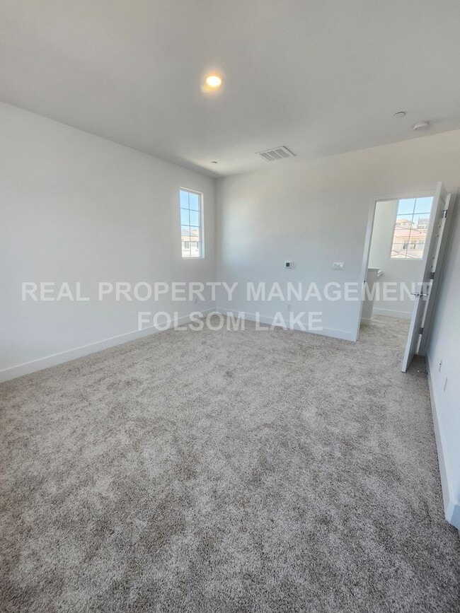 Building Photo - Coming Soon!! 3 Bedroom 2.5 bath corner lo...