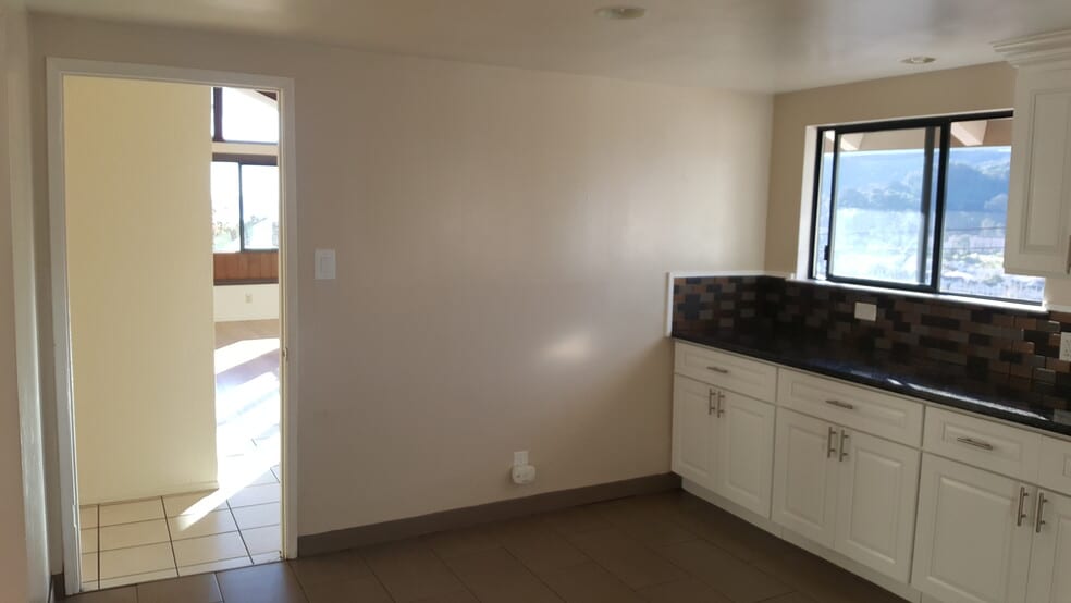 kitchen entryway - 77 Buckelew St