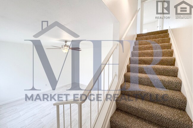 Building Photo - 2Bed/1.5Bath Townhome at Glendale/43rd Ave! $399 MOVE-IN SPECIAL! Ready for Immediate Move-In!