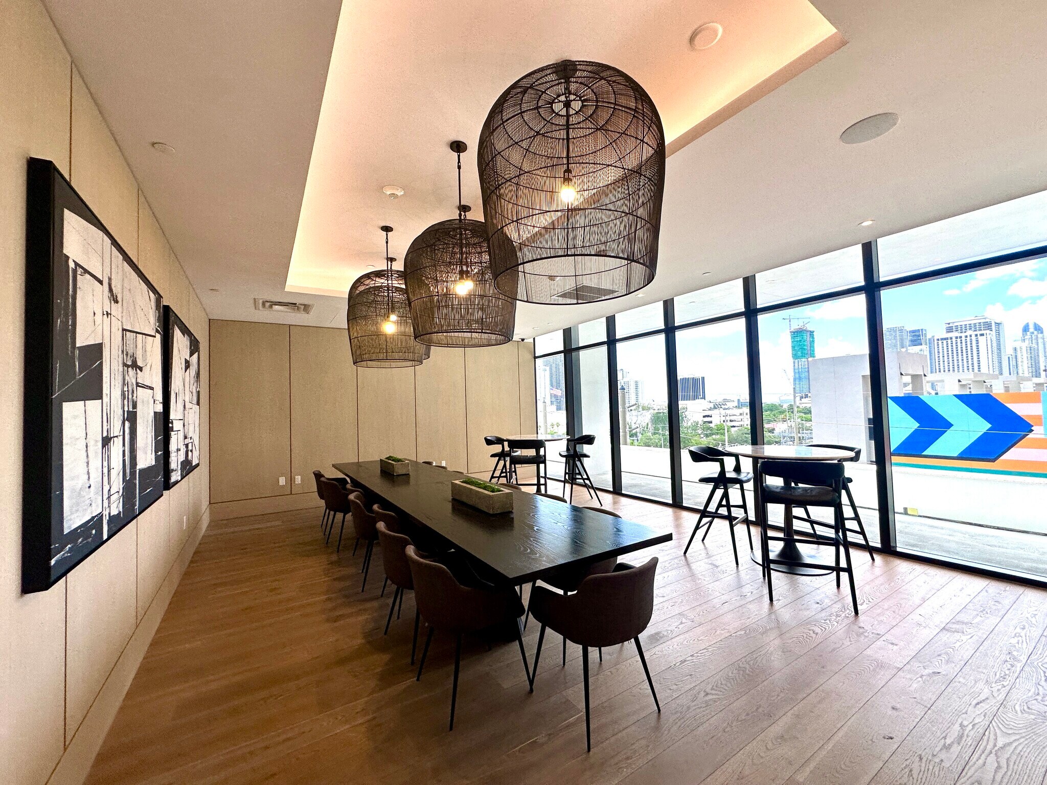 Building Photo - 1936 NW 2nd Ct