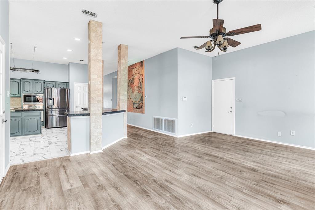 Building Photo - 1401 Newbury Ln