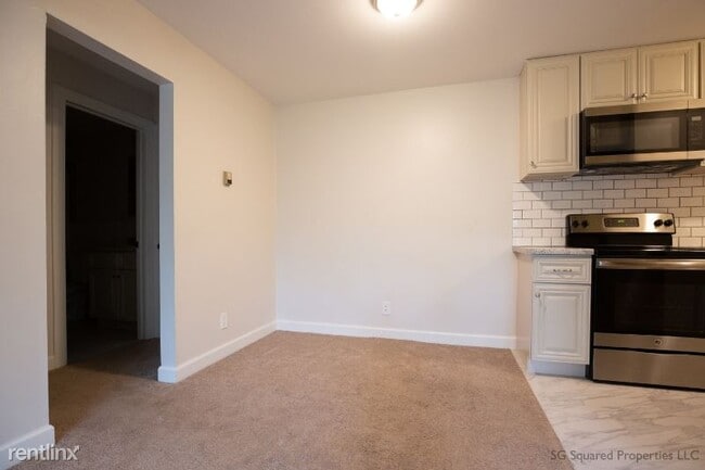 Building Photo - 803 Plate St