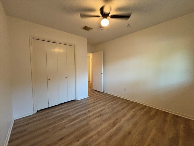 Building Photo - 15662 Pebble Lake Dr