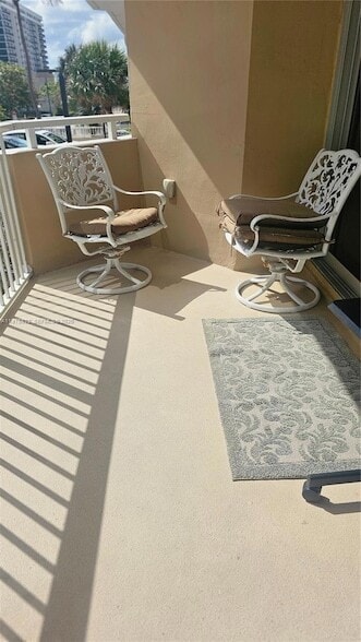 Building Photo - 1980 S Ocean Dr