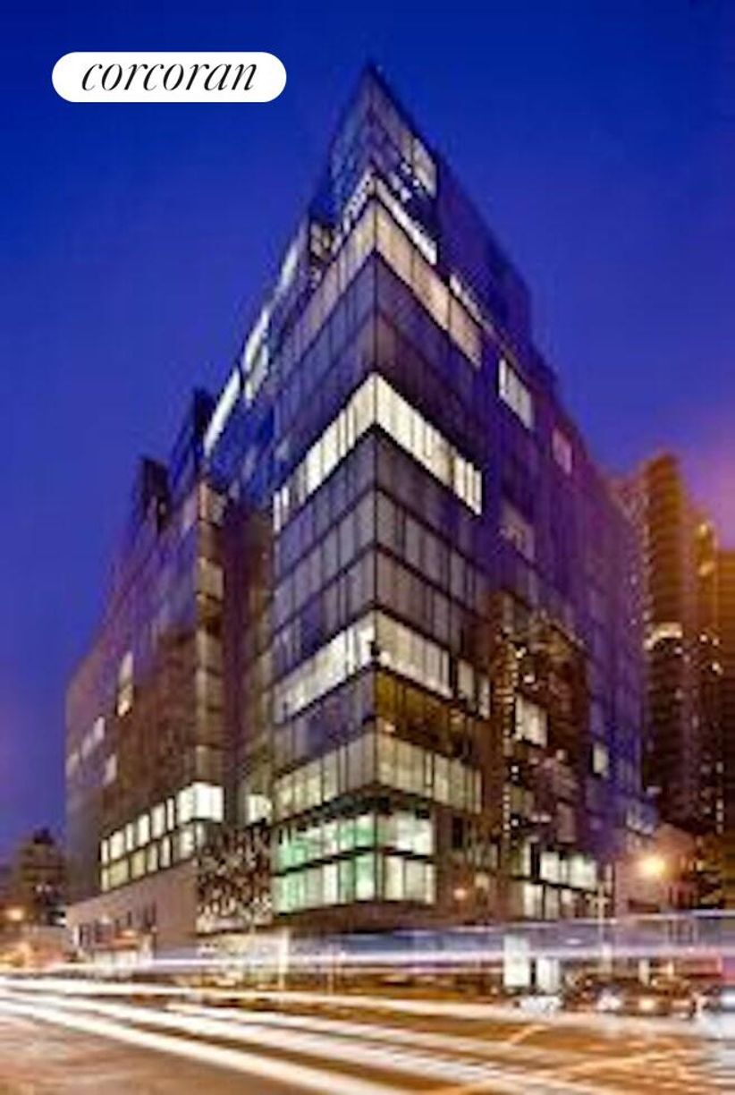 Building Photo - 151 E 85th St