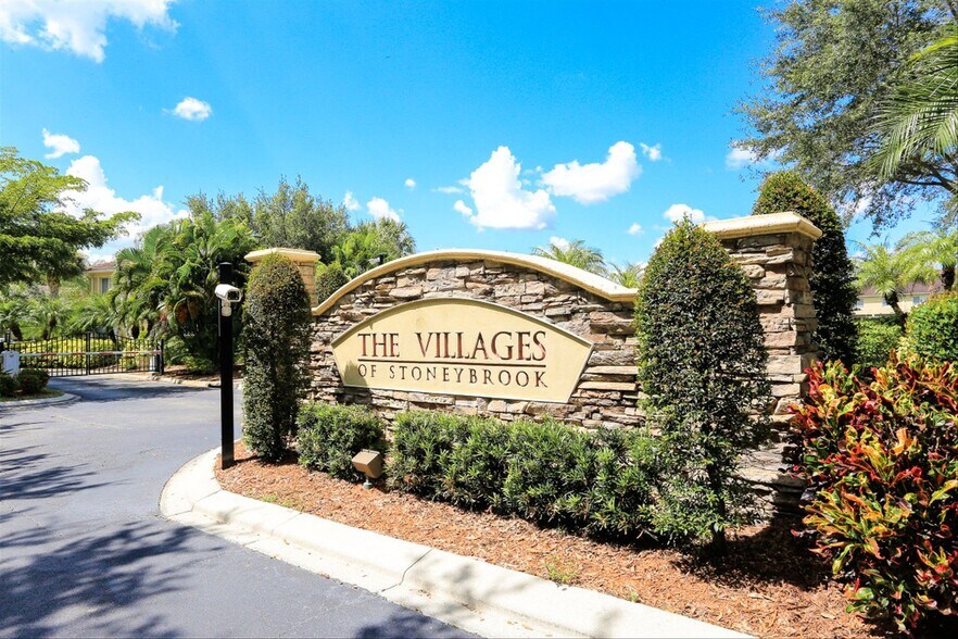 Building Photo - Coming Mid July 2/2.5 Townhome - Villages of Stoney Brook