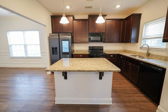 Building Photo - 363 Coconut Dr