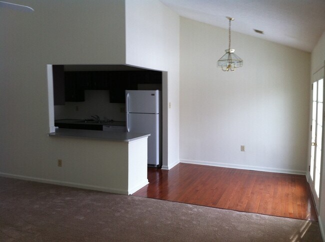 Building Photo - The Vineyard Ranch Home     260207